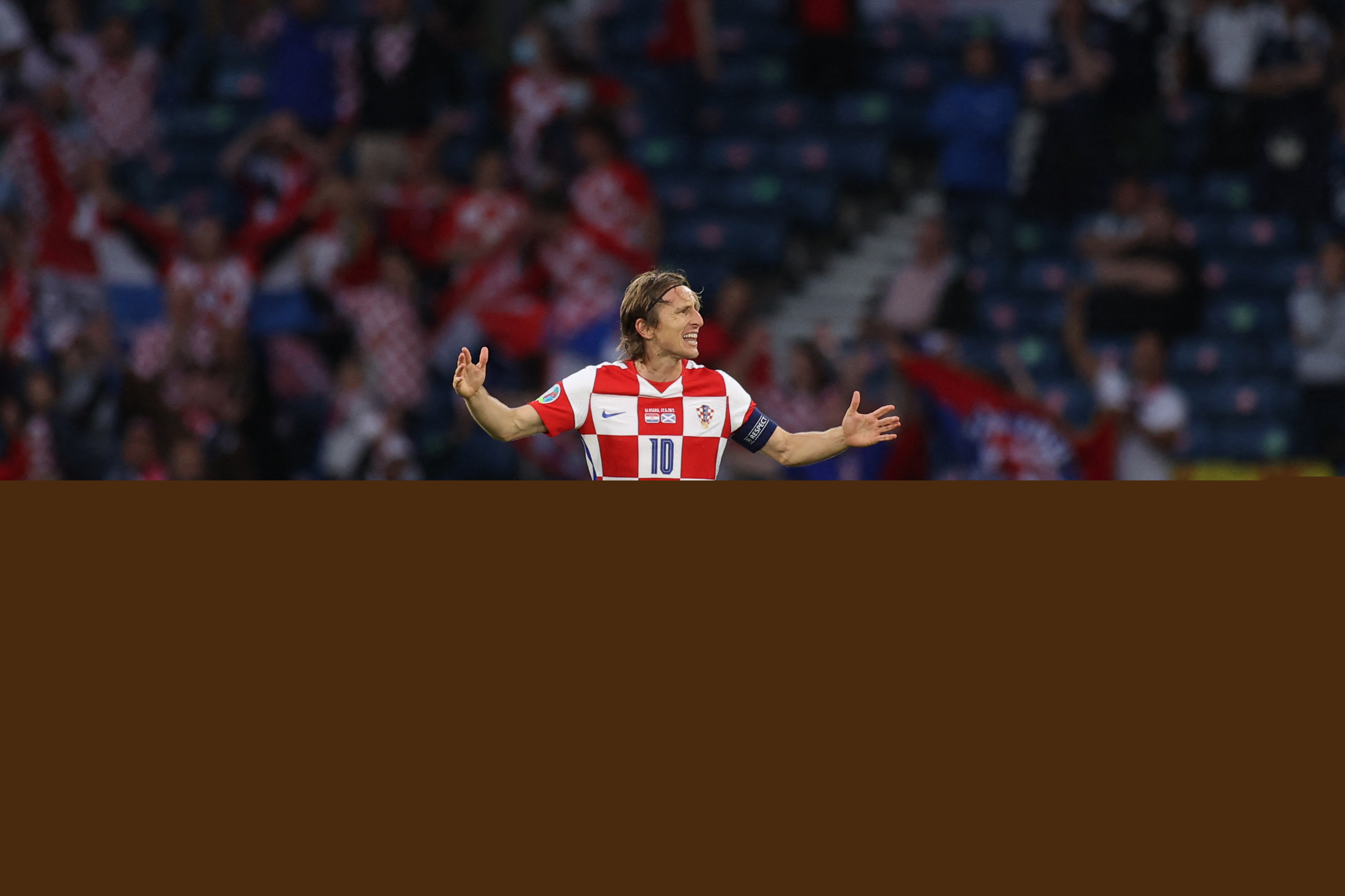 记者：尤文准备接受马赛对小维阿的报价，交易很快完成