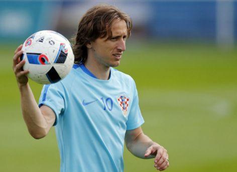 记者：欧洲国脚今日回归皇马 三位巴西国脚原定于明日归队